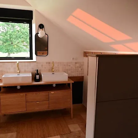 La Grange Et Le Nid Holiday home *