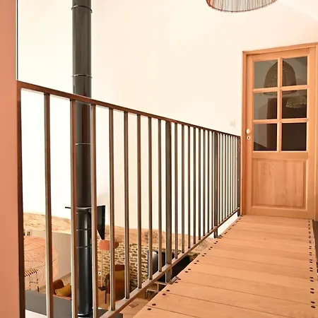 La Grange Et Le Nid * Saint-Pierre-des-Nids