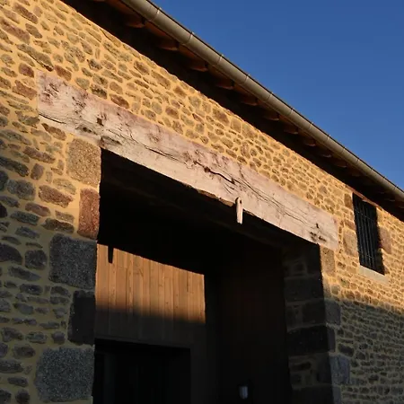 La Grange Et Le Nid *