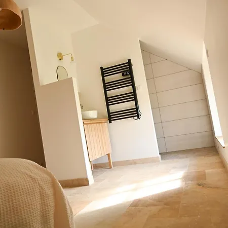 La Grange Et Le Nid Holiday home *