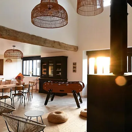 La Grange Et Le Nid *