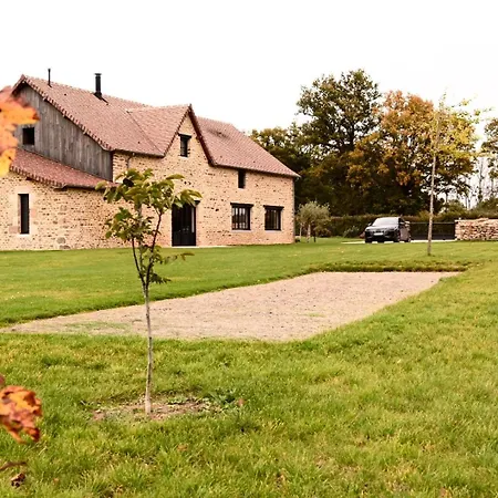 La Grange Et Le Nid Saint-Pierre-des-Nids