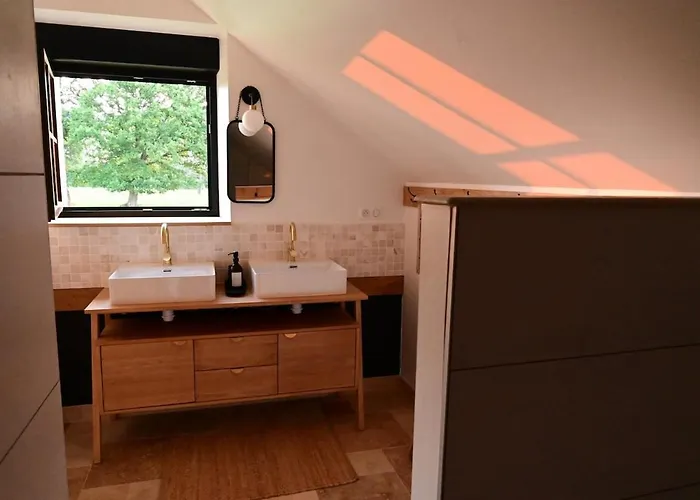 La Grange Et Le Nid Сasa de vacaciones *