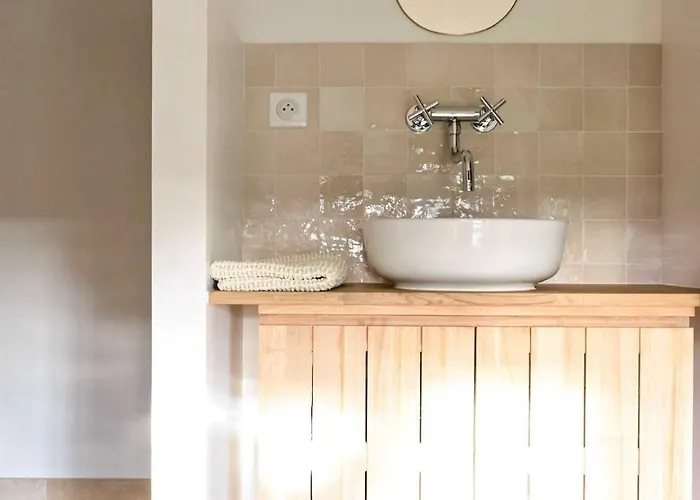 La Grange Et Le Nid * Saint-Pierre-des-Nids