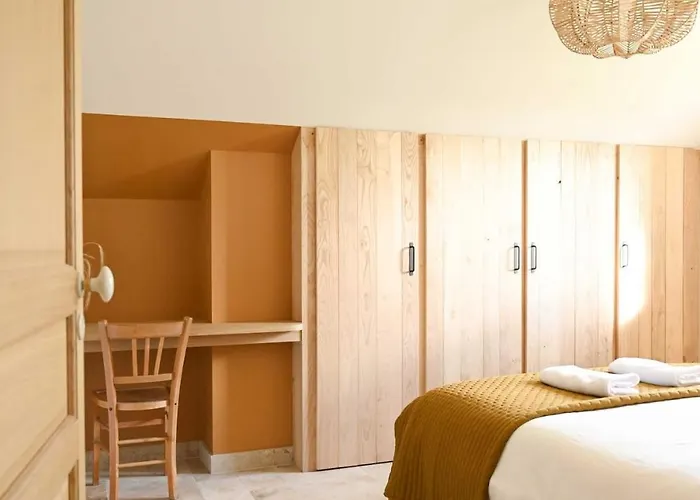 La Grange Et Le Nid Saint-Pierre-des-Nids